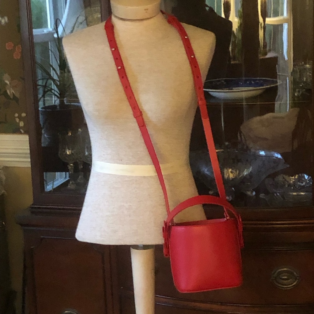 Nico Giani bucket bag